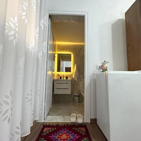 Home Lin